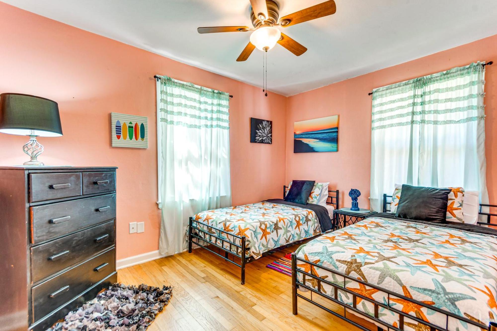 Fort Walton Coastal Retreat With Yard Walk To Beach Fort Walton Beach Exterior photo
