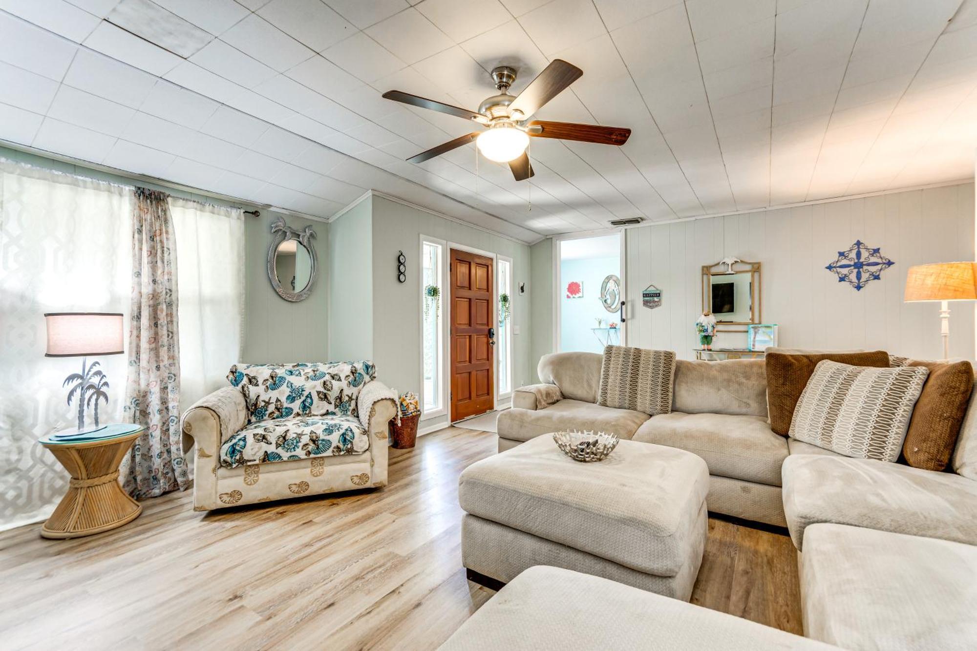 Fort Walton Coastal Retreat With Yard Walk To Beach Fort Walton Beach Exterior photo
