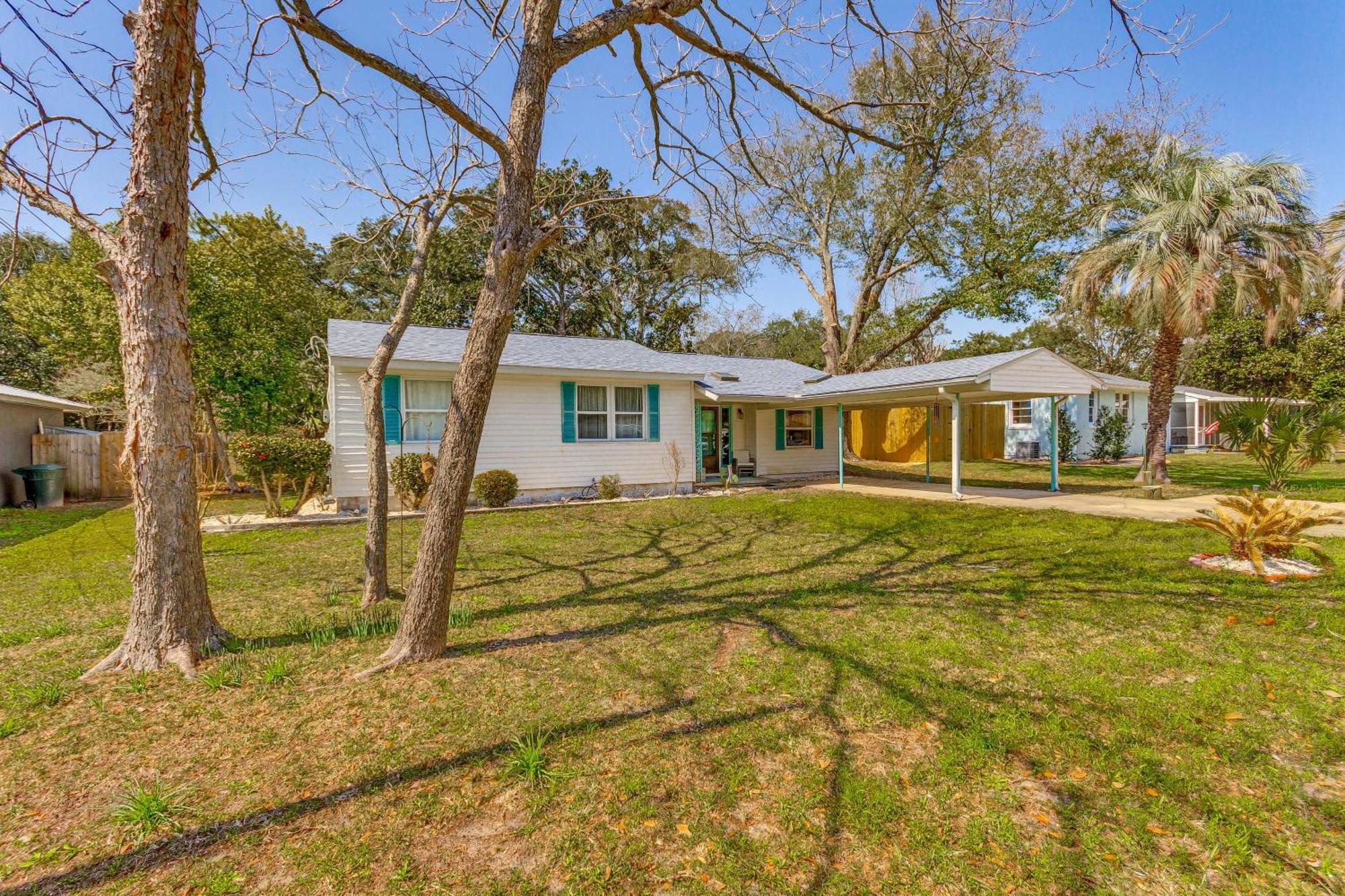 Fort Walton Coastal Retreat With Yard Walk To Beach Fort Walton Beach Exterior photo